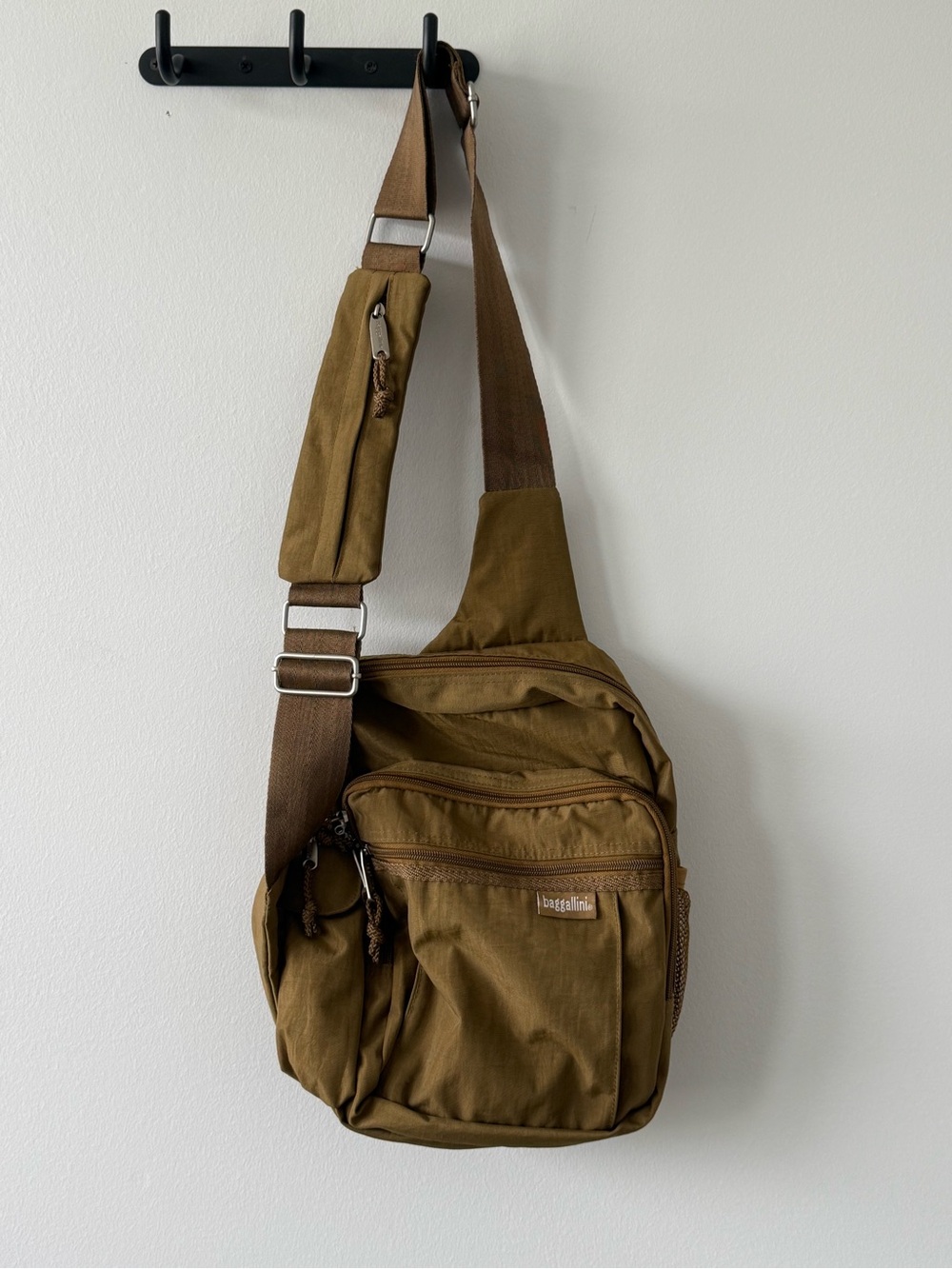 Vintage-Style Olive Crossbody Sling Bag by Baggalini